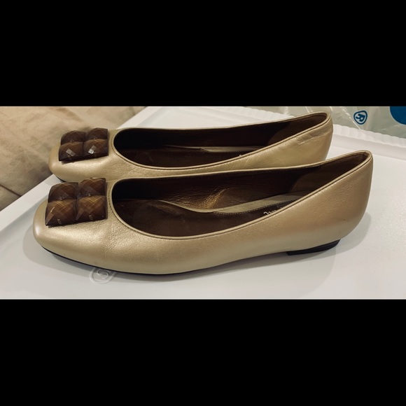 Shoes - Picture 4 of 5